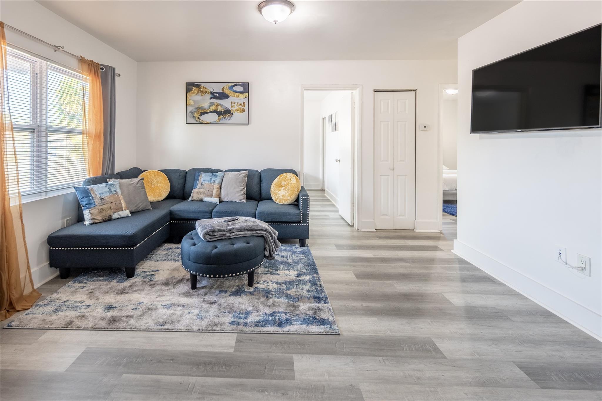 Breezyway Manor Add 29-1 - Residential Lease