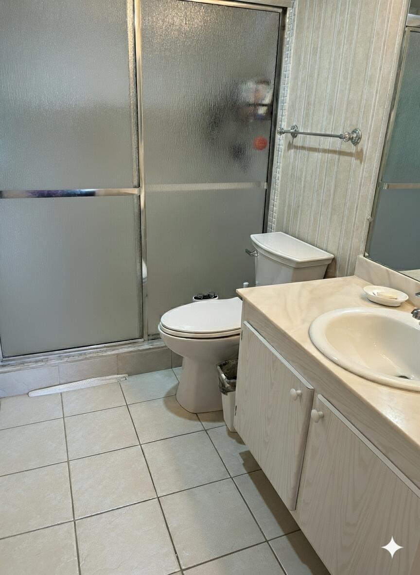 FOUNTAINS OF PALM BEACH CONDO 5 - Residential