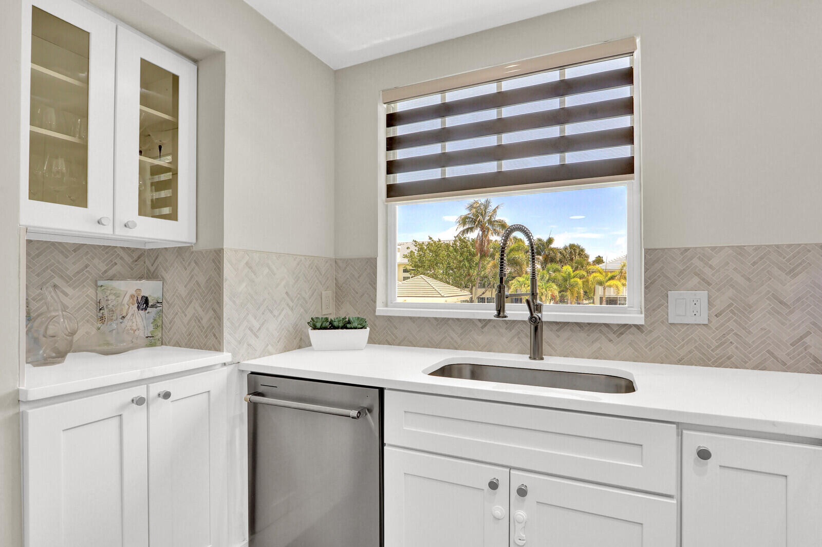 SEA COLONY CONDO - Residential Lease