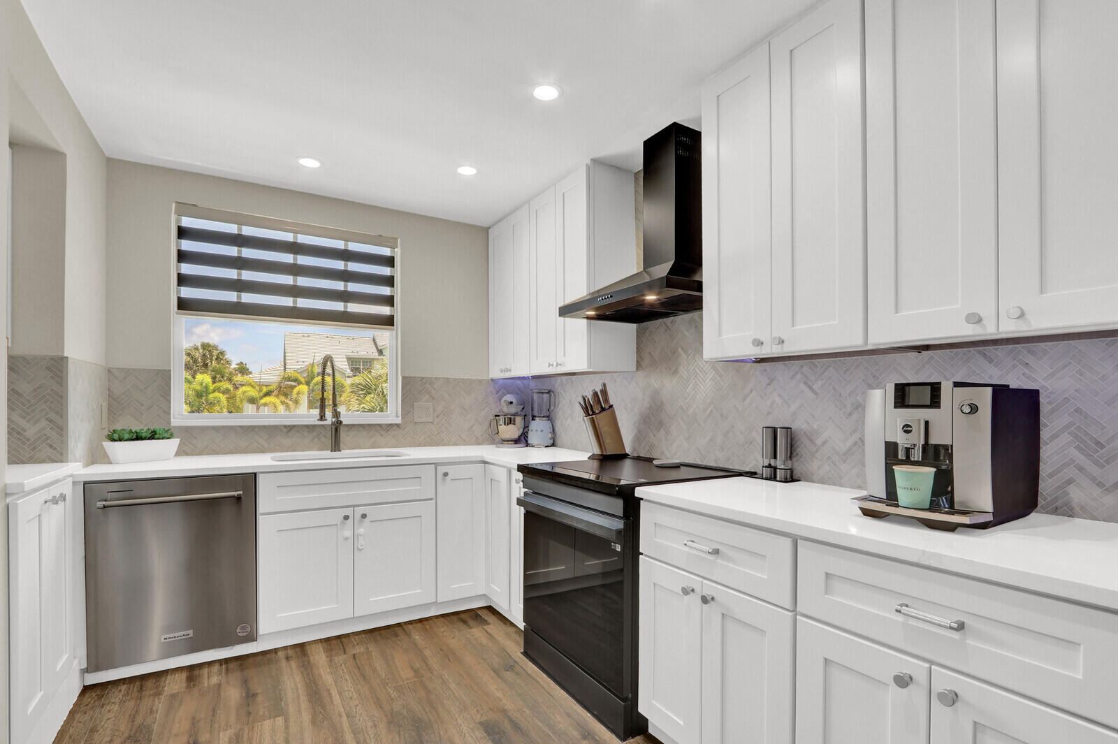 SEA COLONY CONDO - Residential Lease