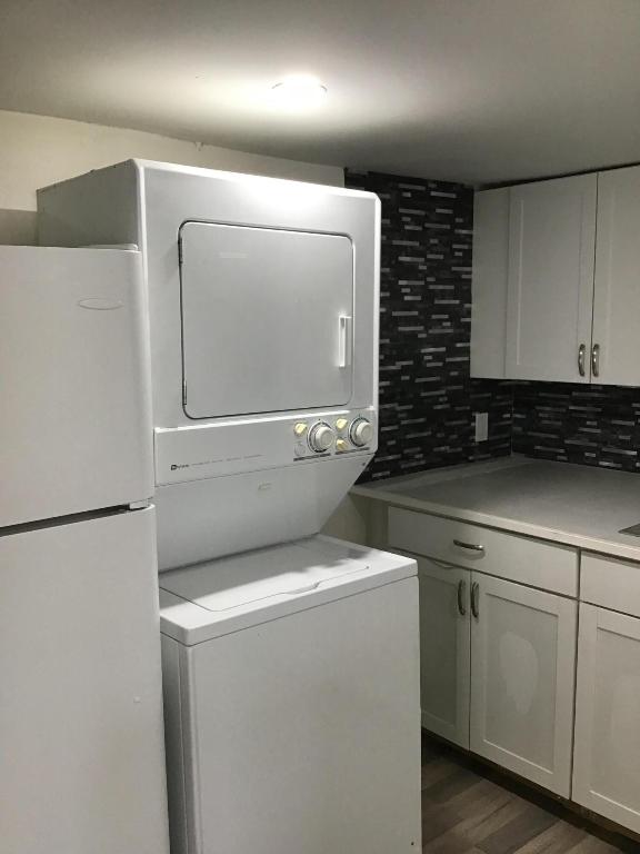 HILLTOP PARK - Residential Income