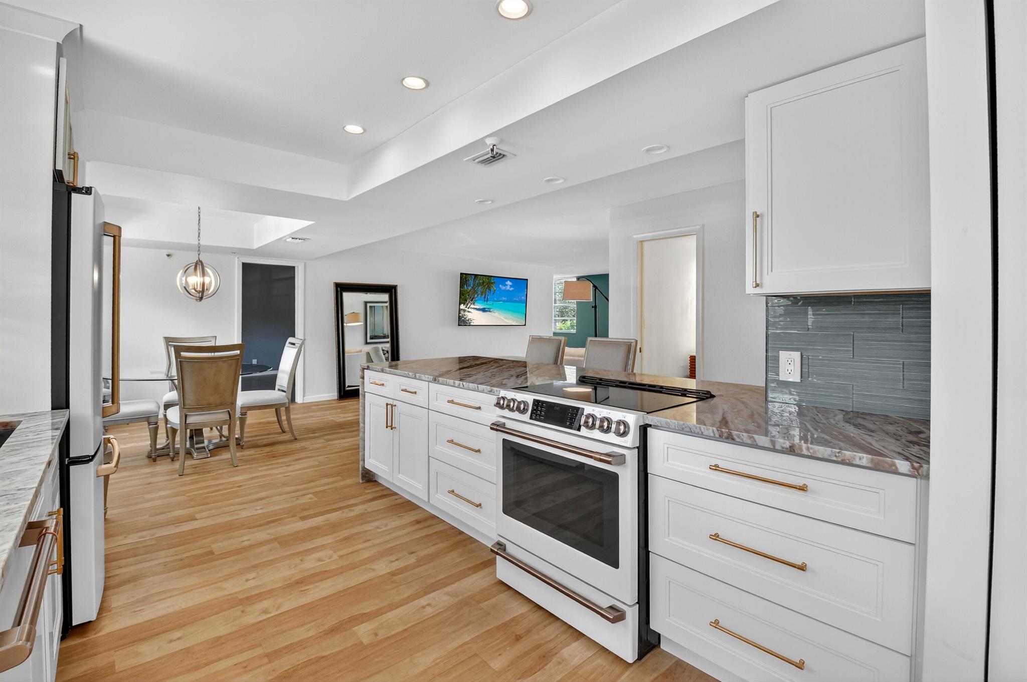 BOCA TEECA CONDO 10 - Residential