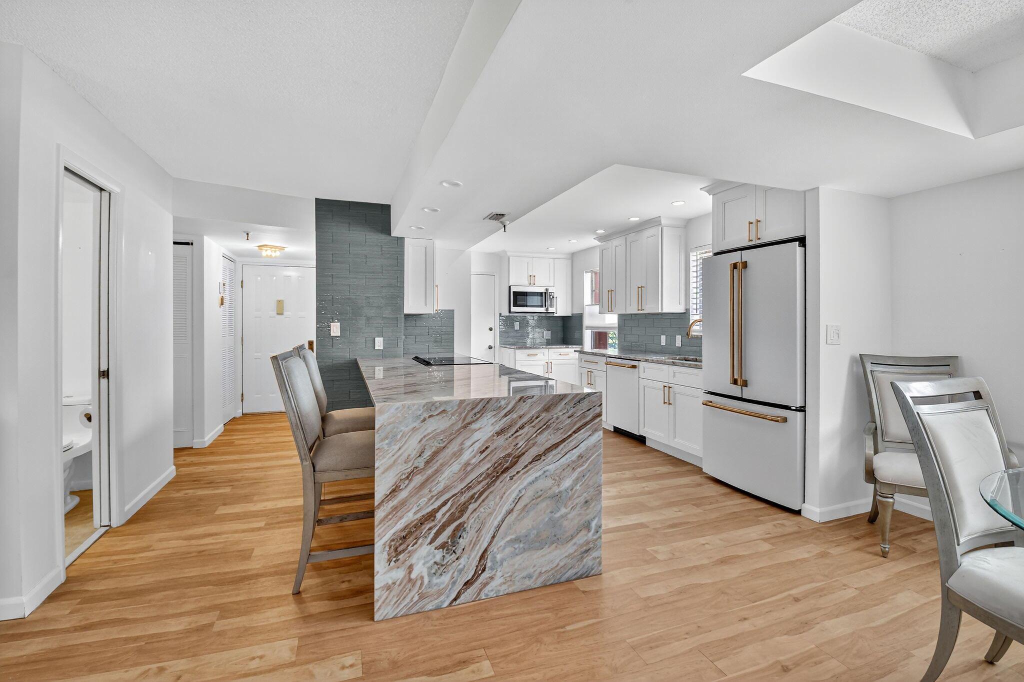 BOCA TEECA CONDO 10 - Residential