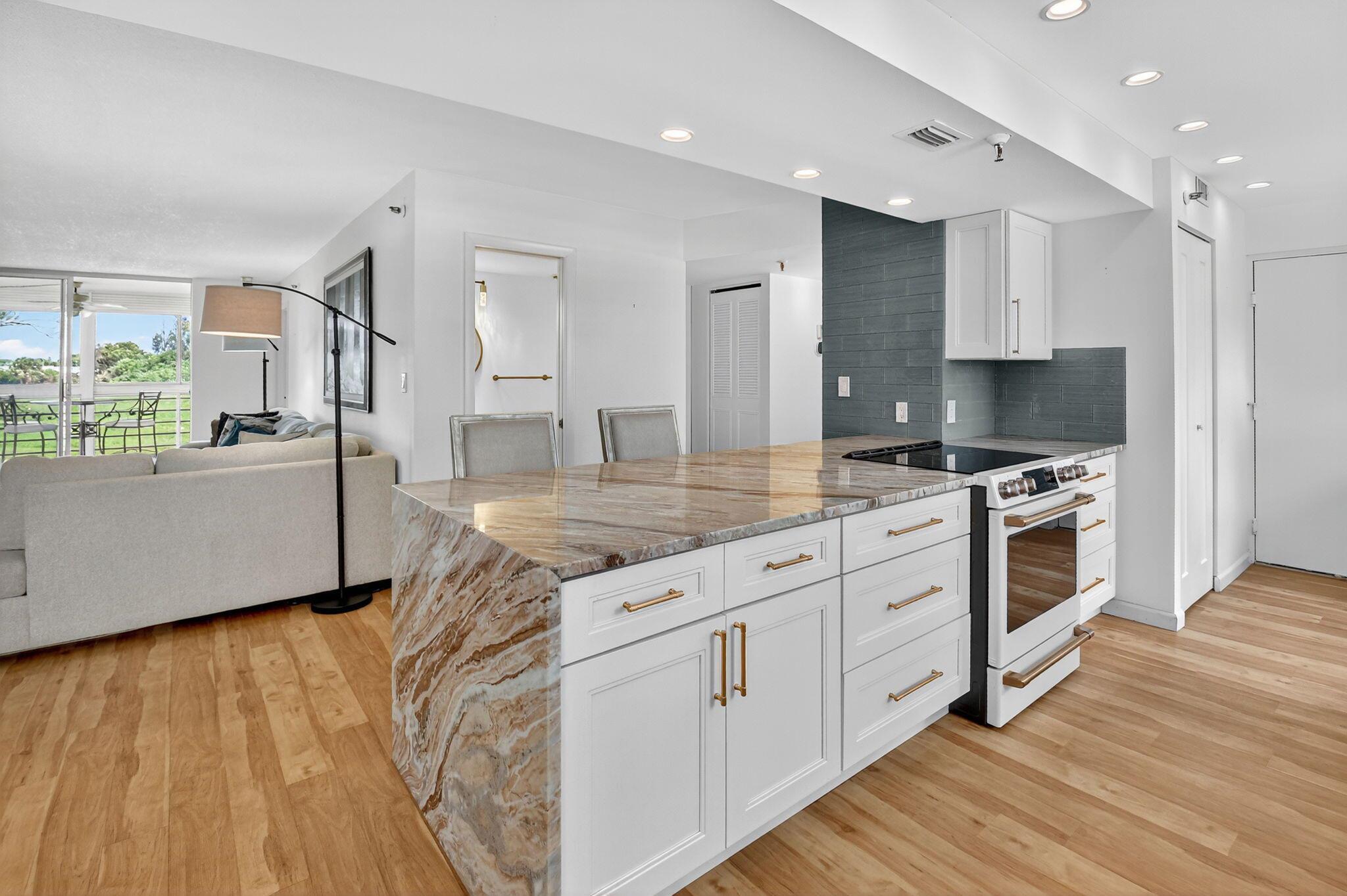 BOCA TEECA CONDO 10 - Residential