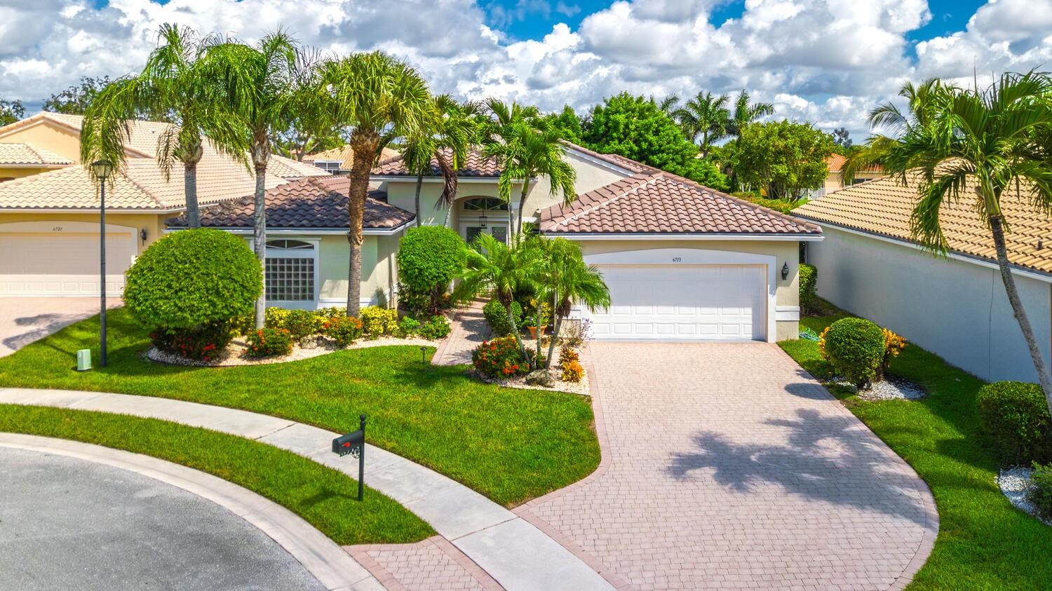 2,974 sq. ft. under air! Builder-expanded Rubicon Model with stunning long lake views. This oversized home (3,844 sq. ft. total) is ideally located on a premium quiet cul-de-sac lot and offers 3 bedrooms, office/den, and 2.5 baths filled with natural light. Enjoy seamless indoor-outdoor living from the expanded screened patio, accessible from the primary suite, living room, and family room. Peace of mind features include a NEW ROOF (2023), NEW A/C units (May 2025), Fresh interior and exterior paint (SEP 2025), and a Culligan R/O drinking water system.
Ponte Vecchio, a premier 55+ community, offers a newly renovated clubhouse with resort-style pool & spa, state-of-the-art fitness center, pickleball & tennis courts, billiards, card rooms, arts & crafts, and more.
