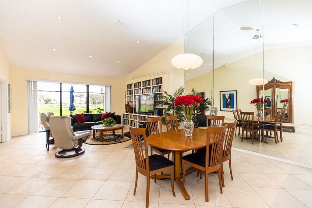 Photo of 463 Prestwick Circle, Palm Beach Gardens, FL 33418 (MLS # R10976888)