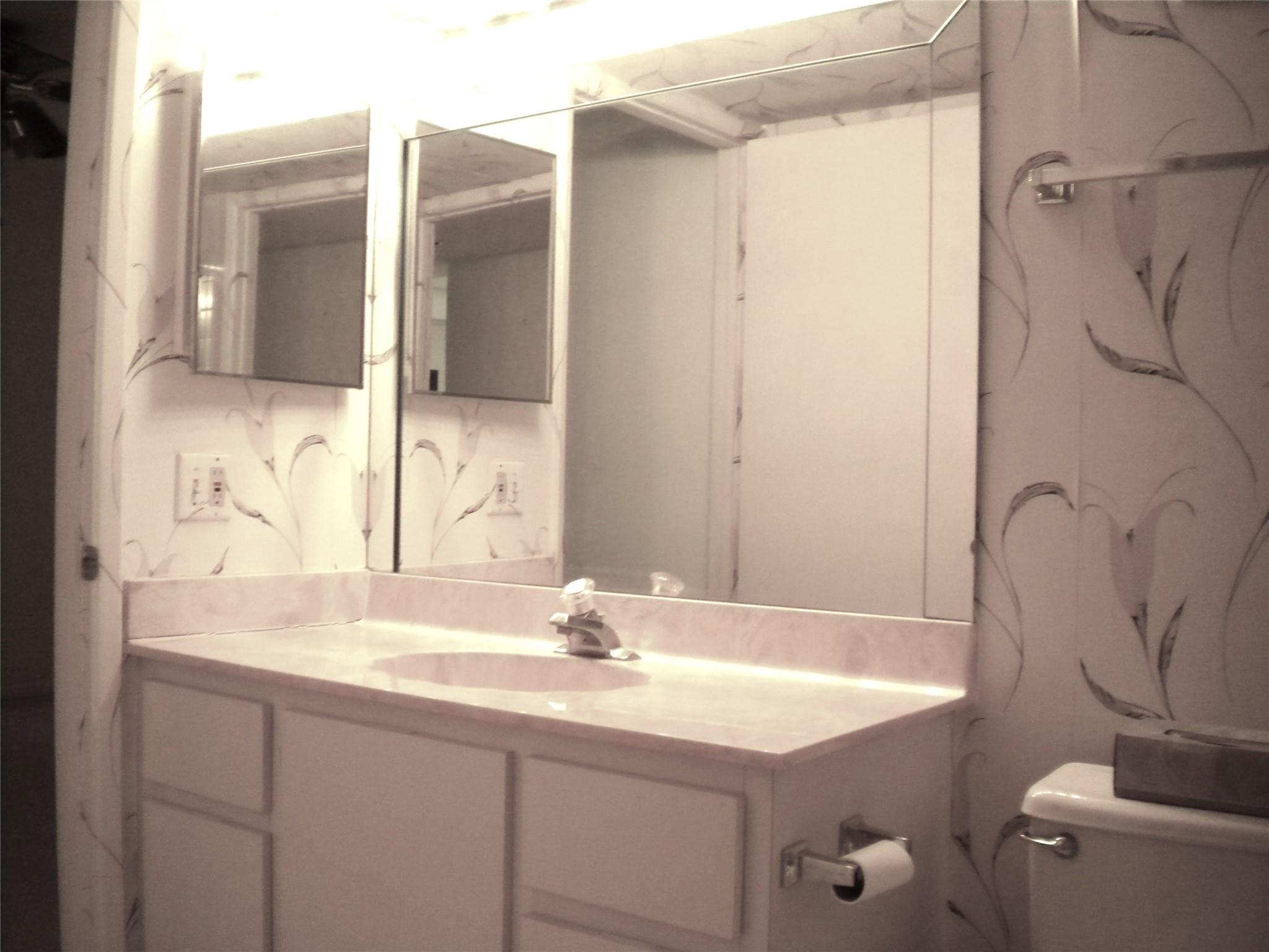 HUNTINGTON LAKES - Residential