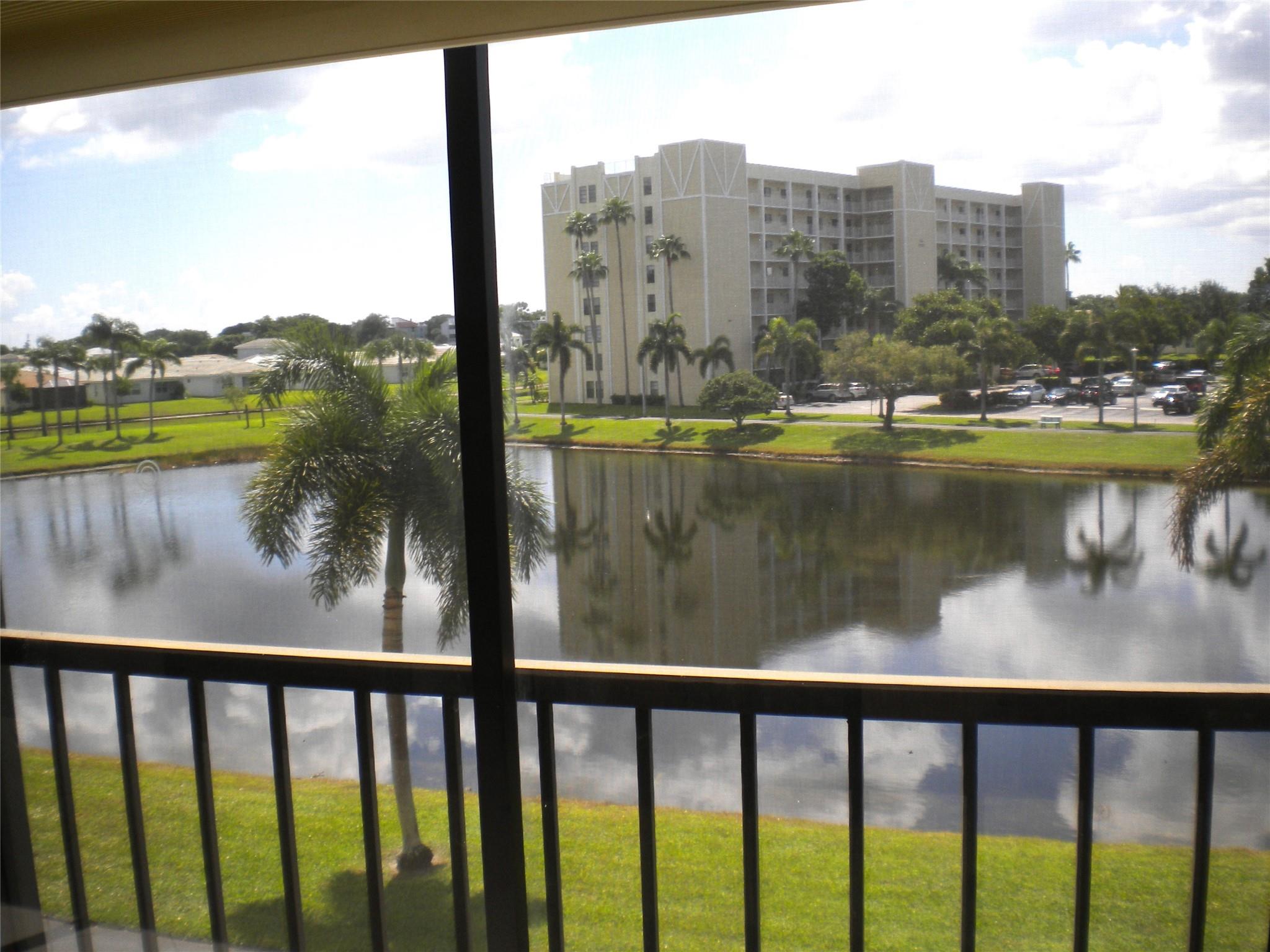 HUNTINGTON LAKES - Residential