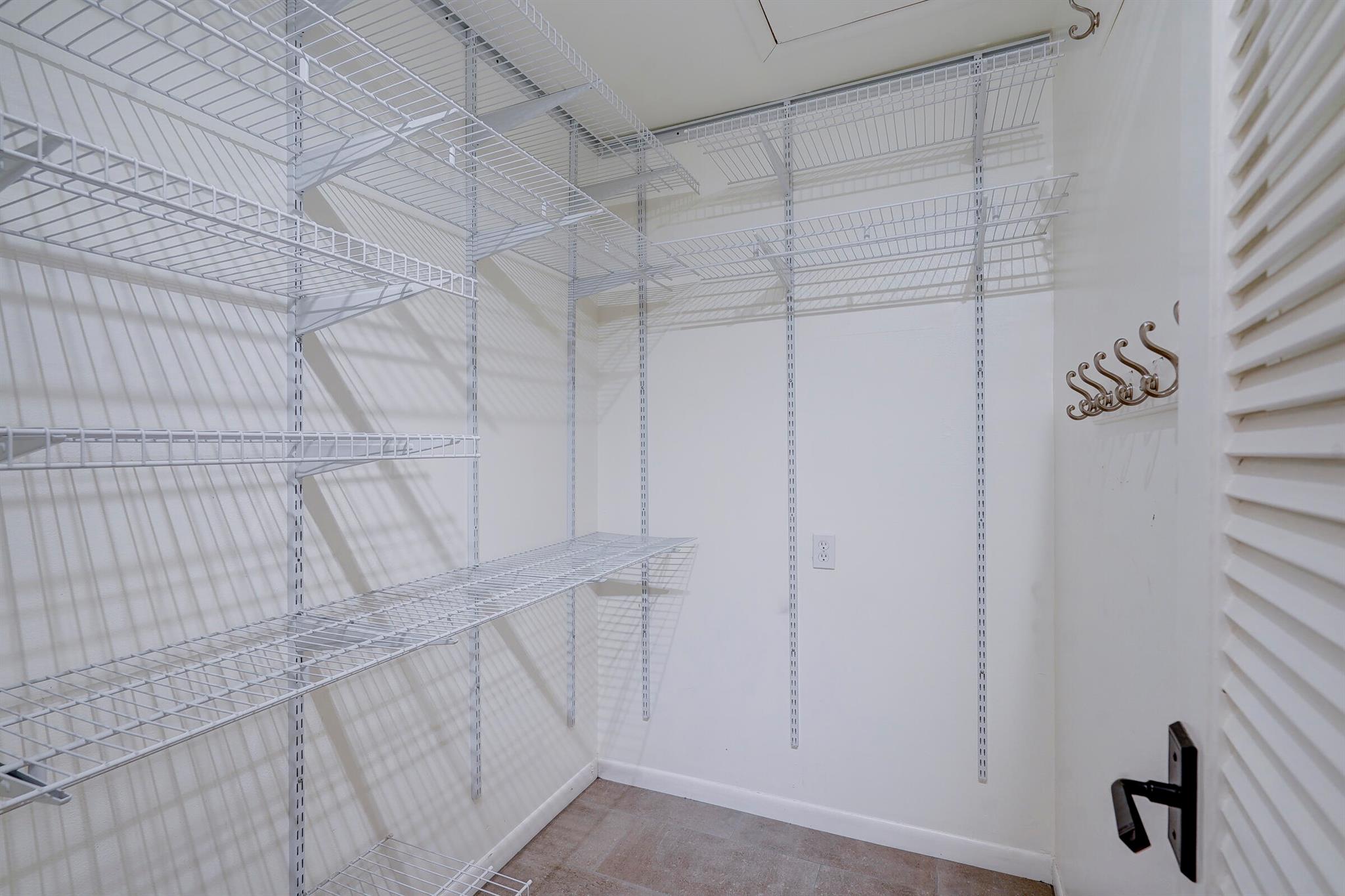 HIGH POINT WEST CONDO 2 - Residential