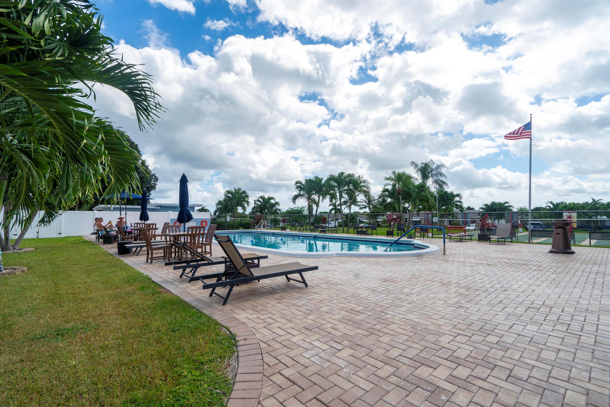 HIGH POINT WEST CONDO 2 - Residential