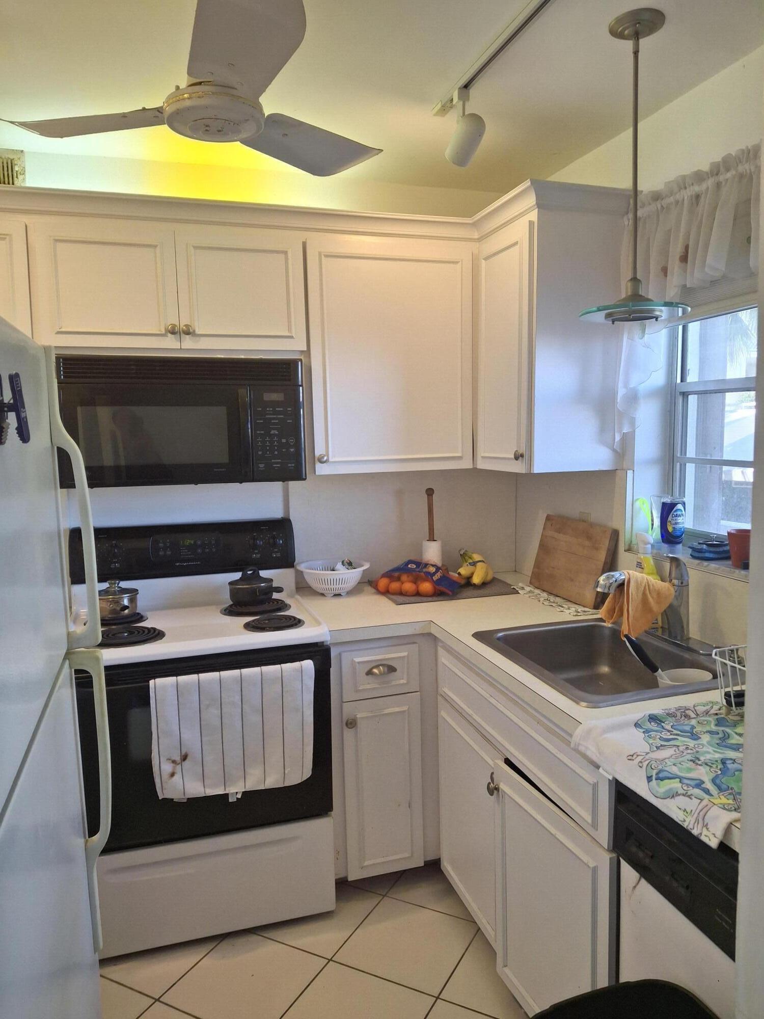 311 E Ocean Avenue 207