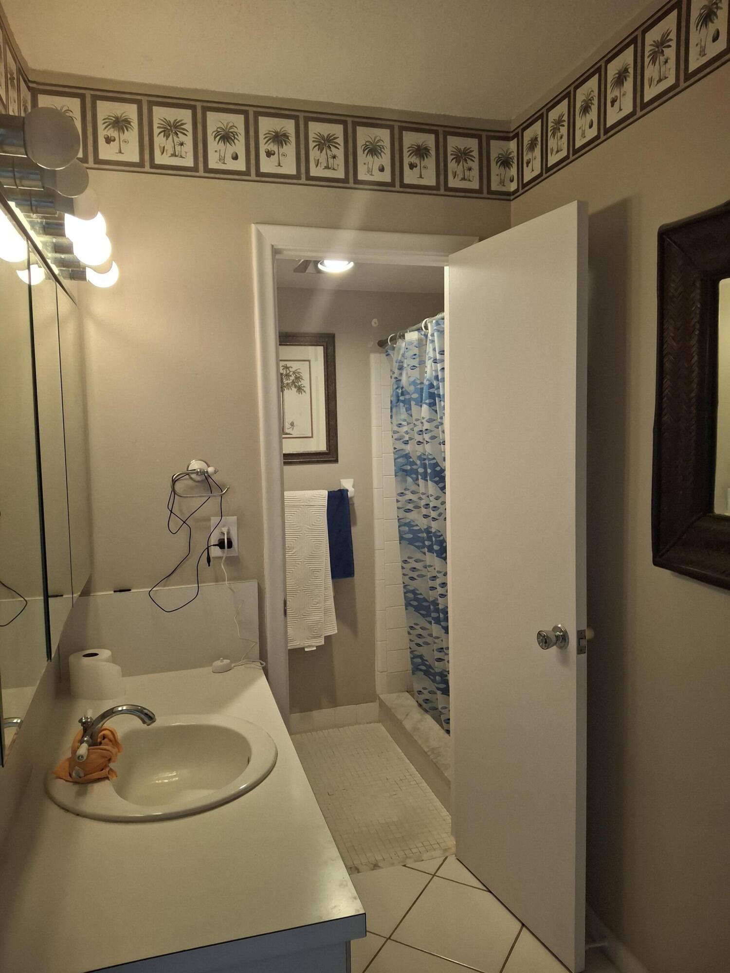 311 E Ocean Avenue 207