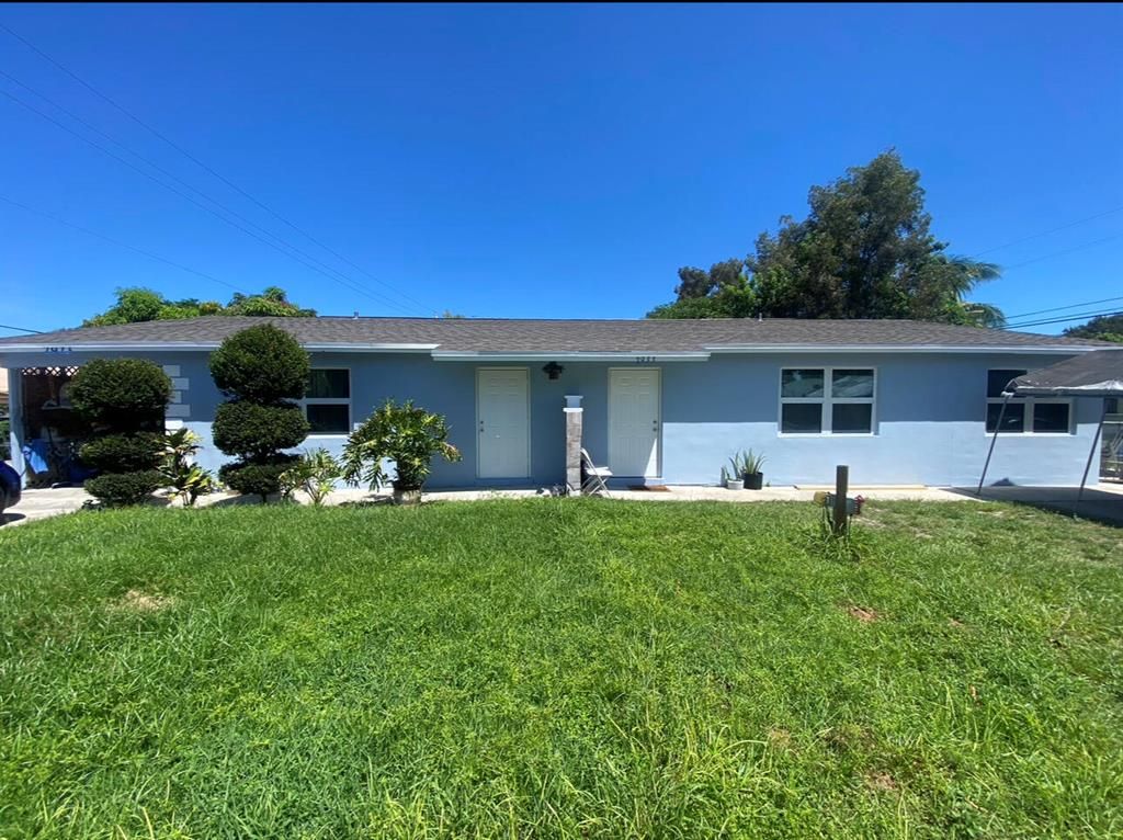 Photo of 2923 SE Camino Avenue, Stuart, FL 34997 (MLS # R10891181)