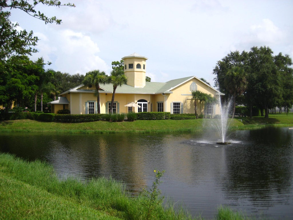 Photo of 318 MEADOWS Circle, Boynton Beach, FL 33436 (MLS # B26078924)