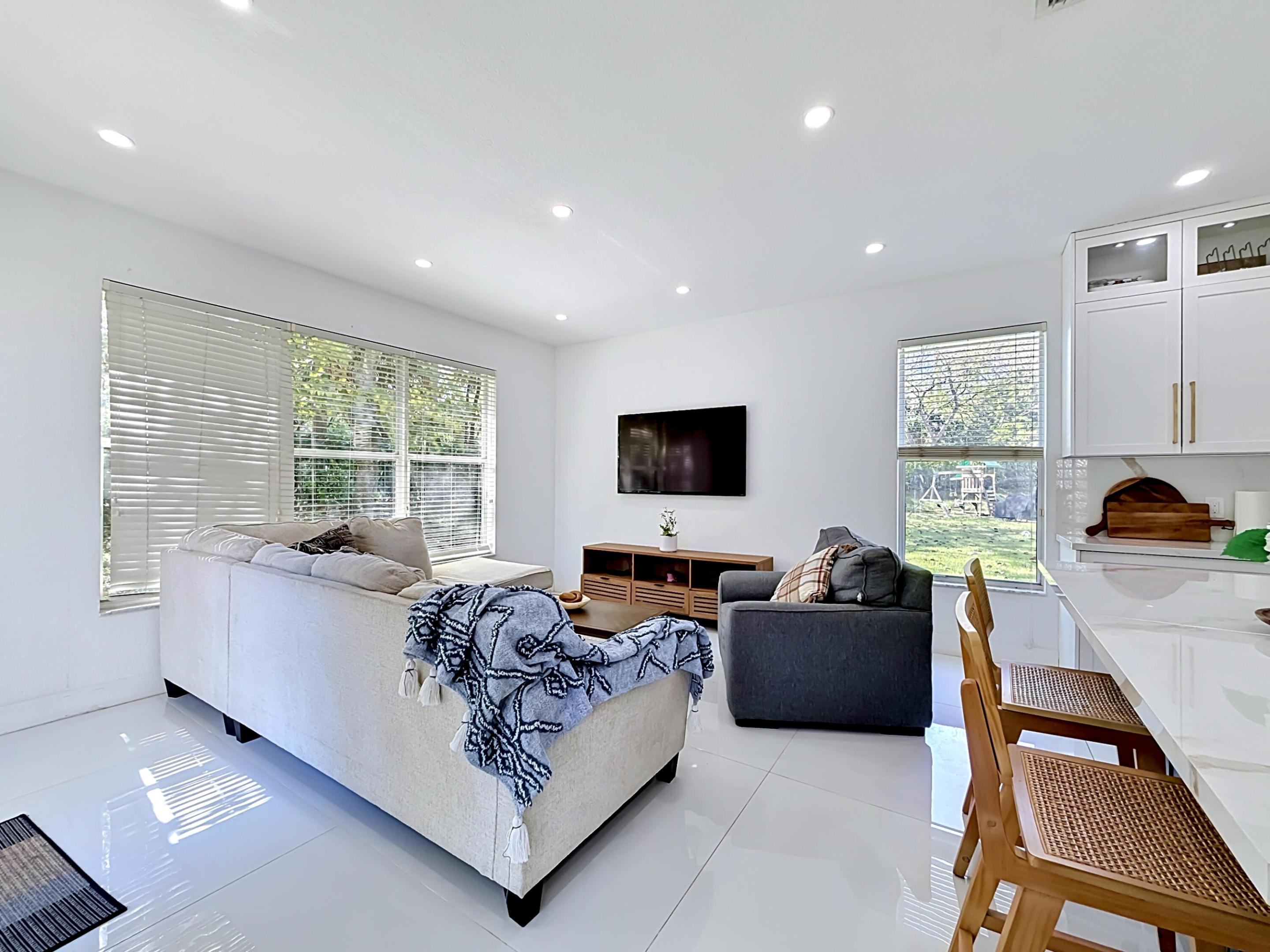 NORTH 29 ASSOC - Residential