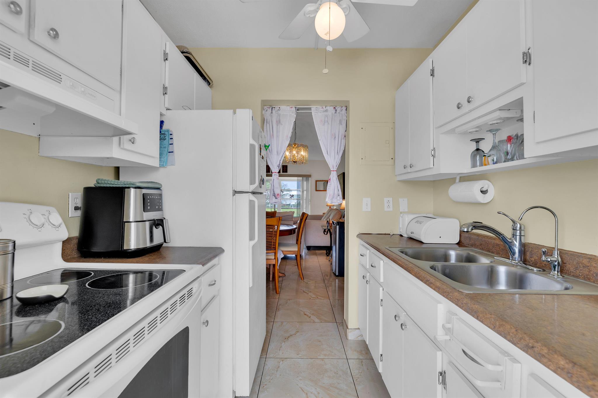 2700 W Golf Boulevard 243