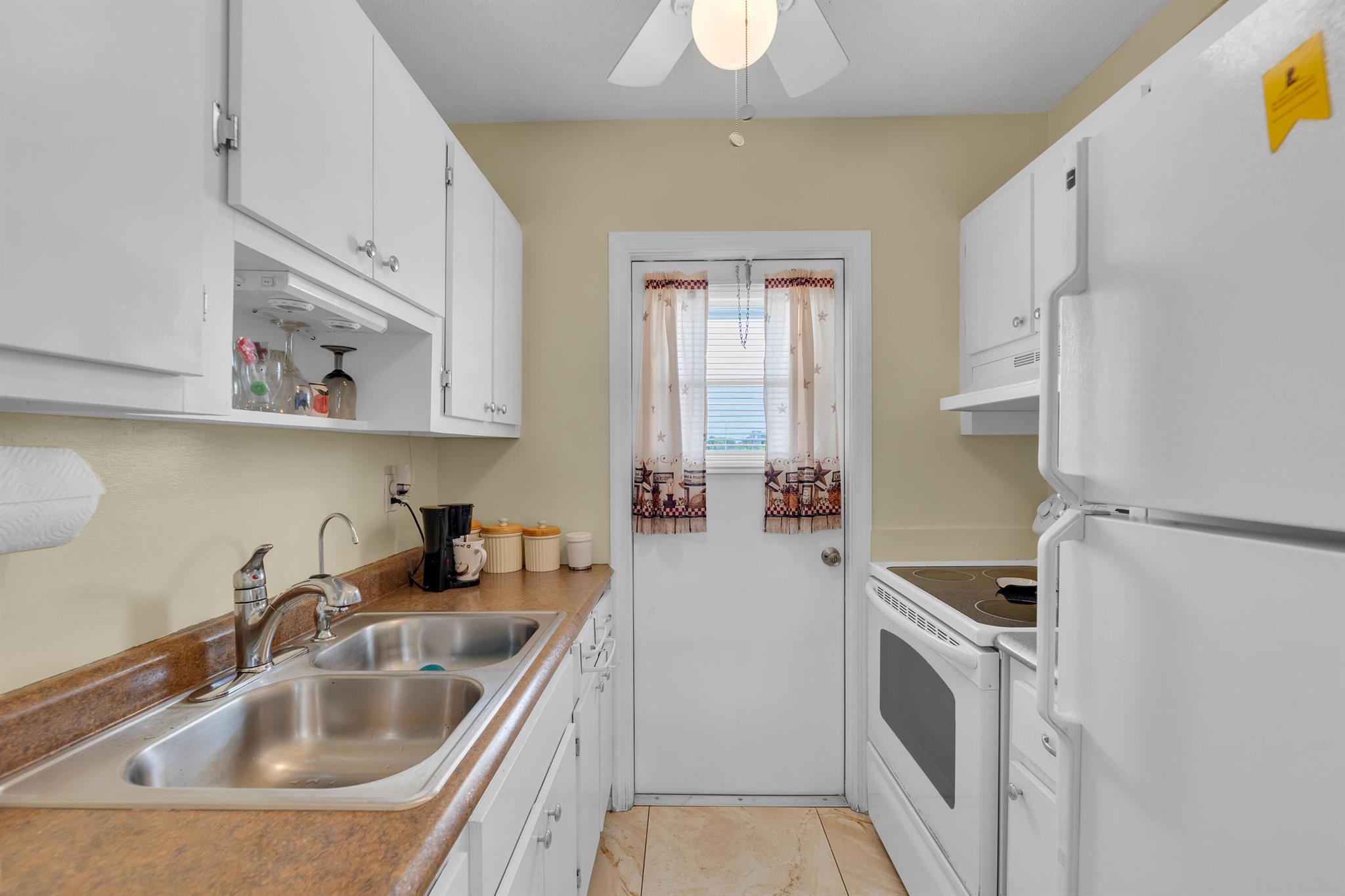 2700 W Golf Boulevard 243