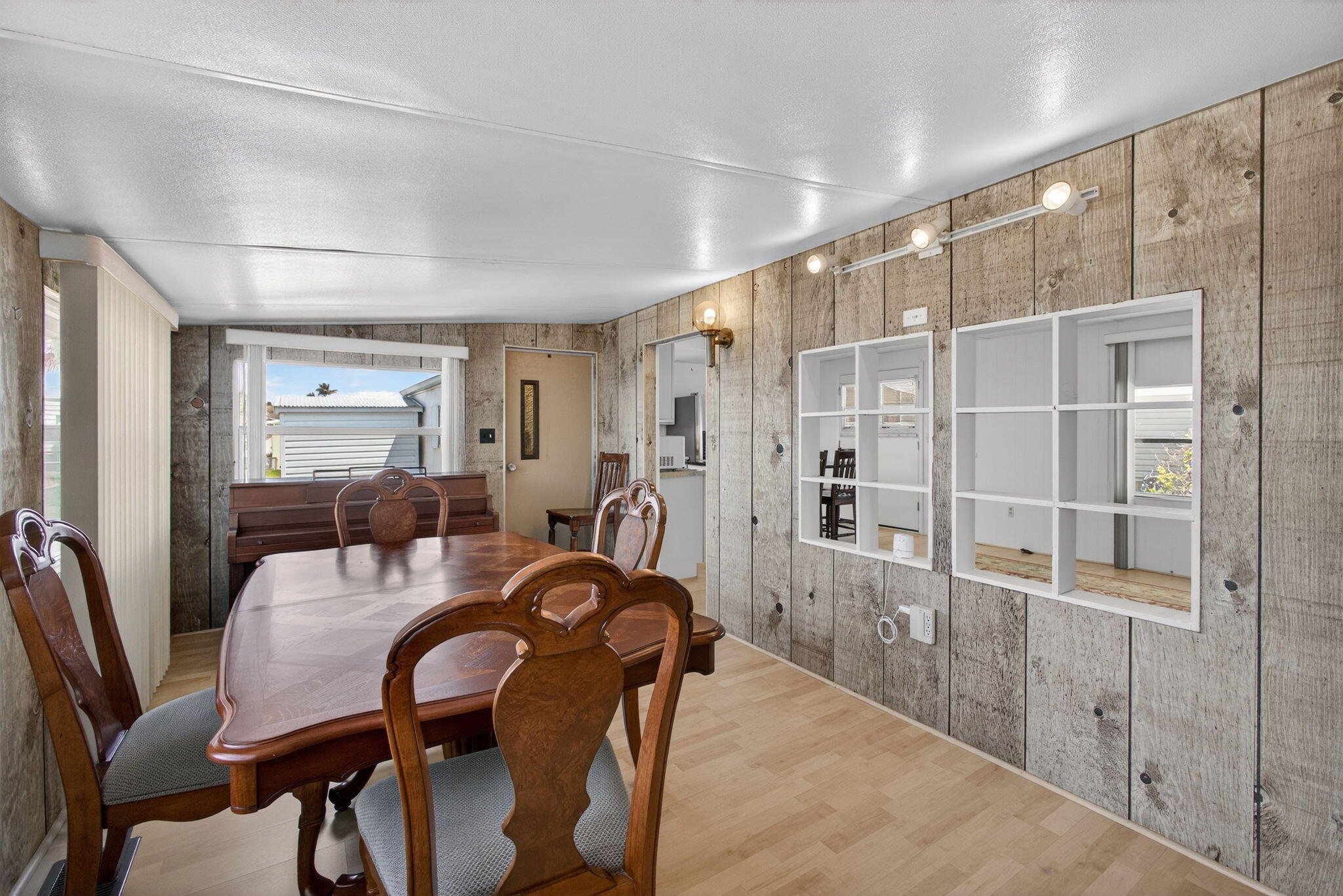 RIDGEWAY - Residential