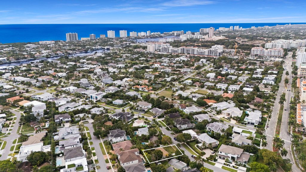 Photo of 235 NE 6th Street, Boca Raton, FL 33432 (MLS # B26021160)