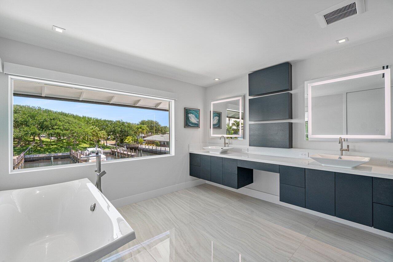 BOCA MARINA - Residential Lease