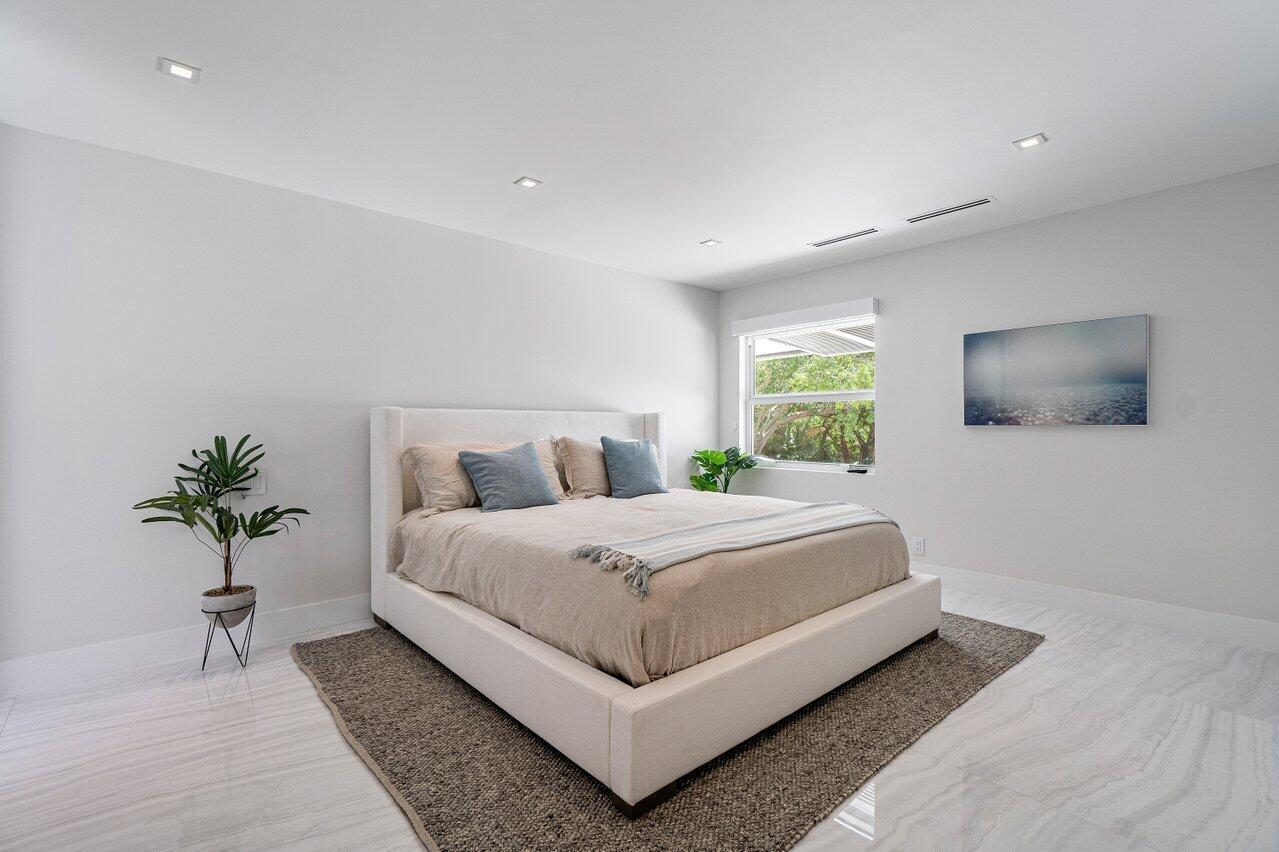 BOCA MARINA - Residential Lease