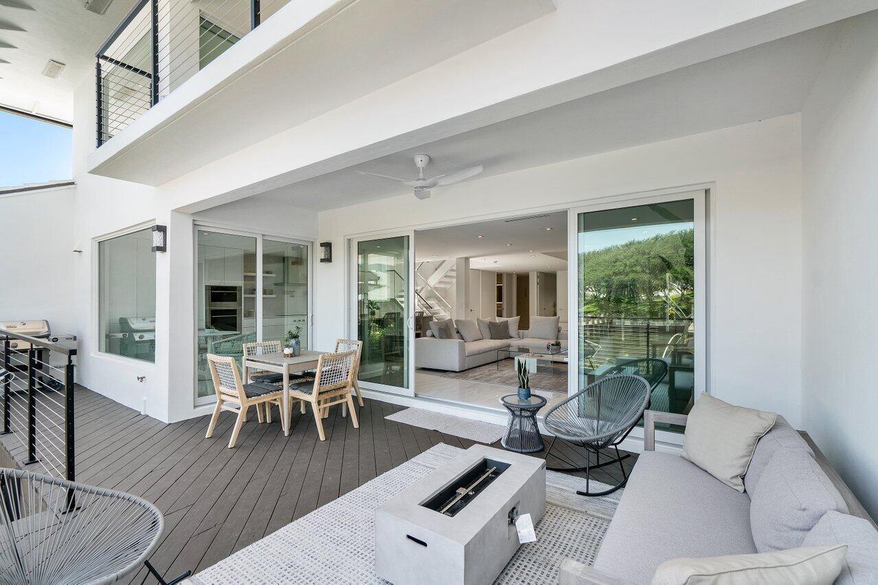 BOCA MARINA - Residential Lease