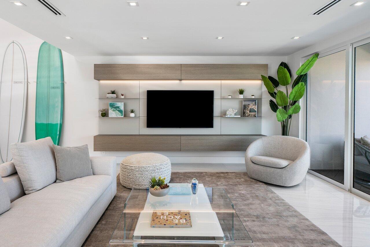 BOCA MARINA - Residential Lease