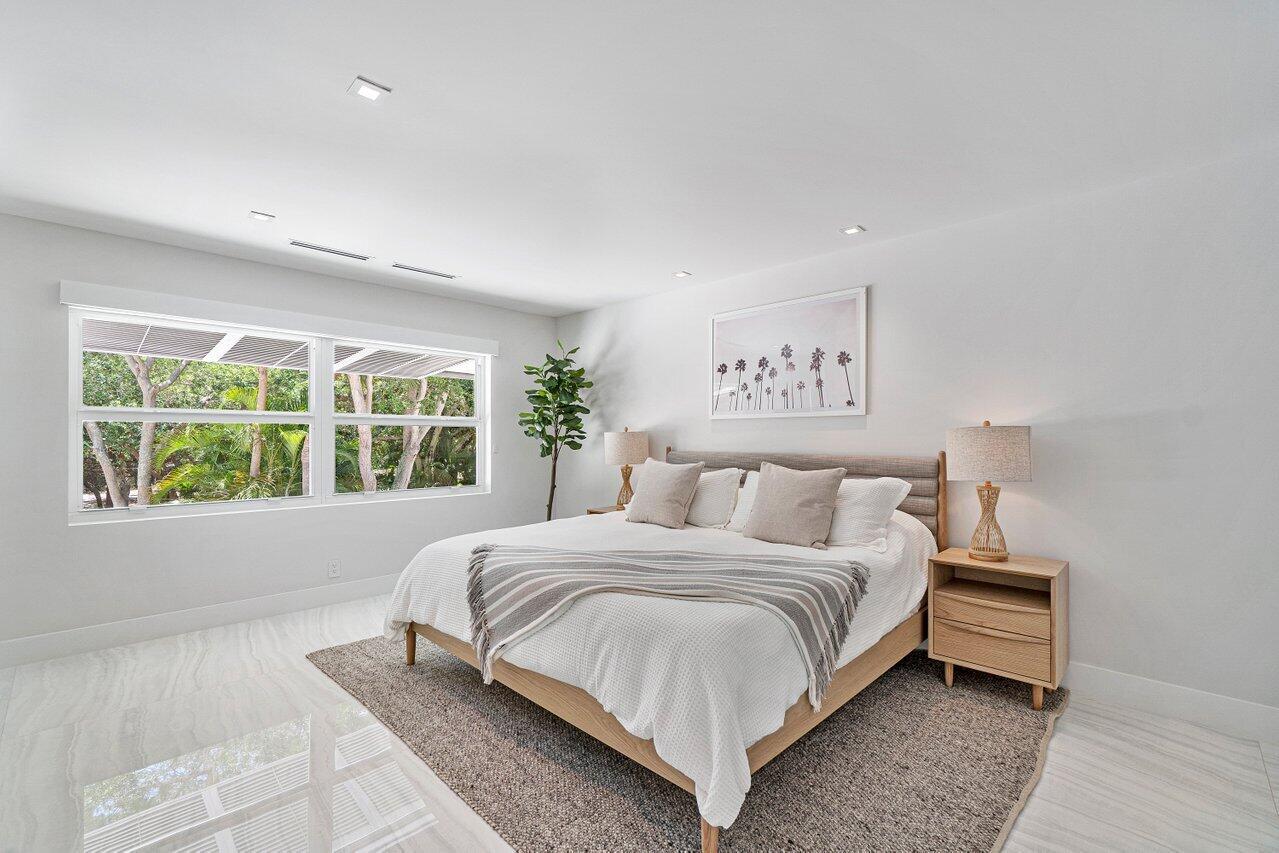 BOCA MARINA - Residential Lease