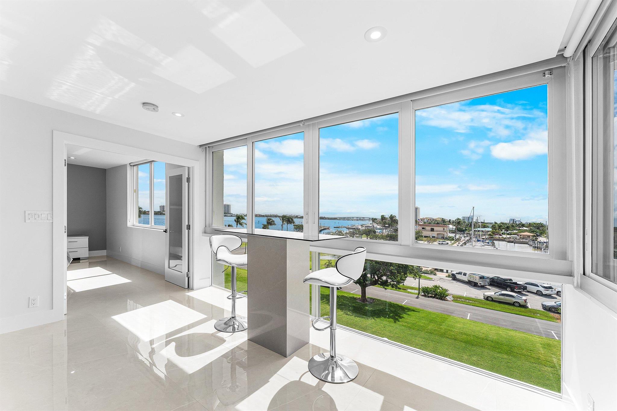 LAKE HARBOUR TOWERS CONDO - Residential Lease