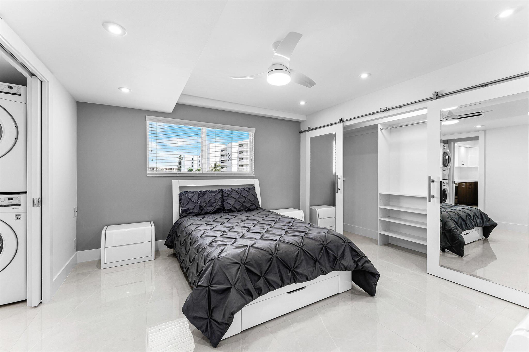 LAKE HARBOUR TOWERS CONDO - Residential Lease