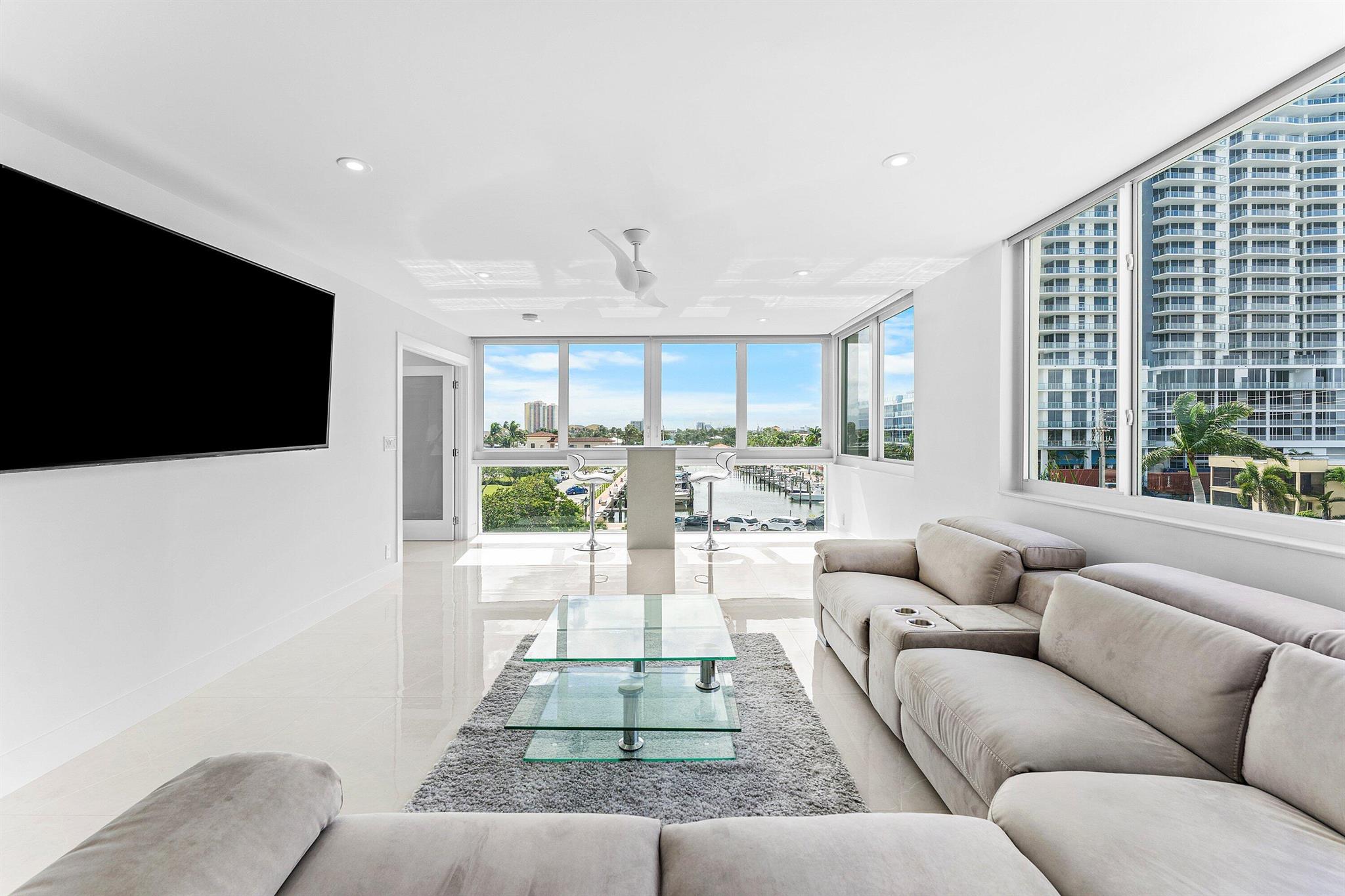 LAKE HARBOUR TOWERS CONDO - Residential Lease