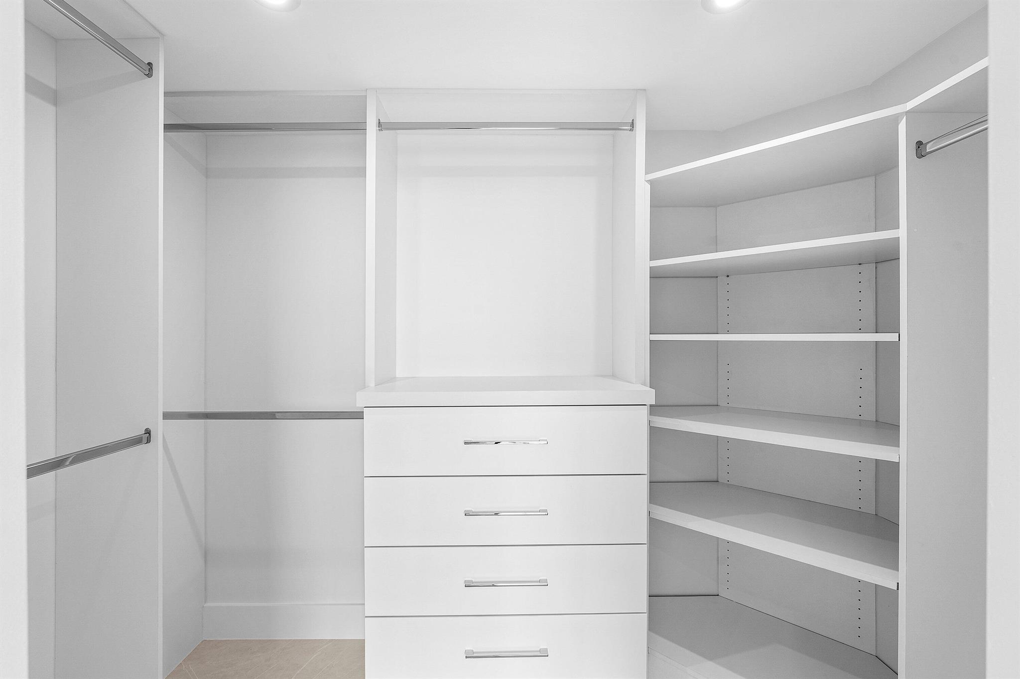 LAKE HARBOUR TOWERS CONDO - Residential Lease