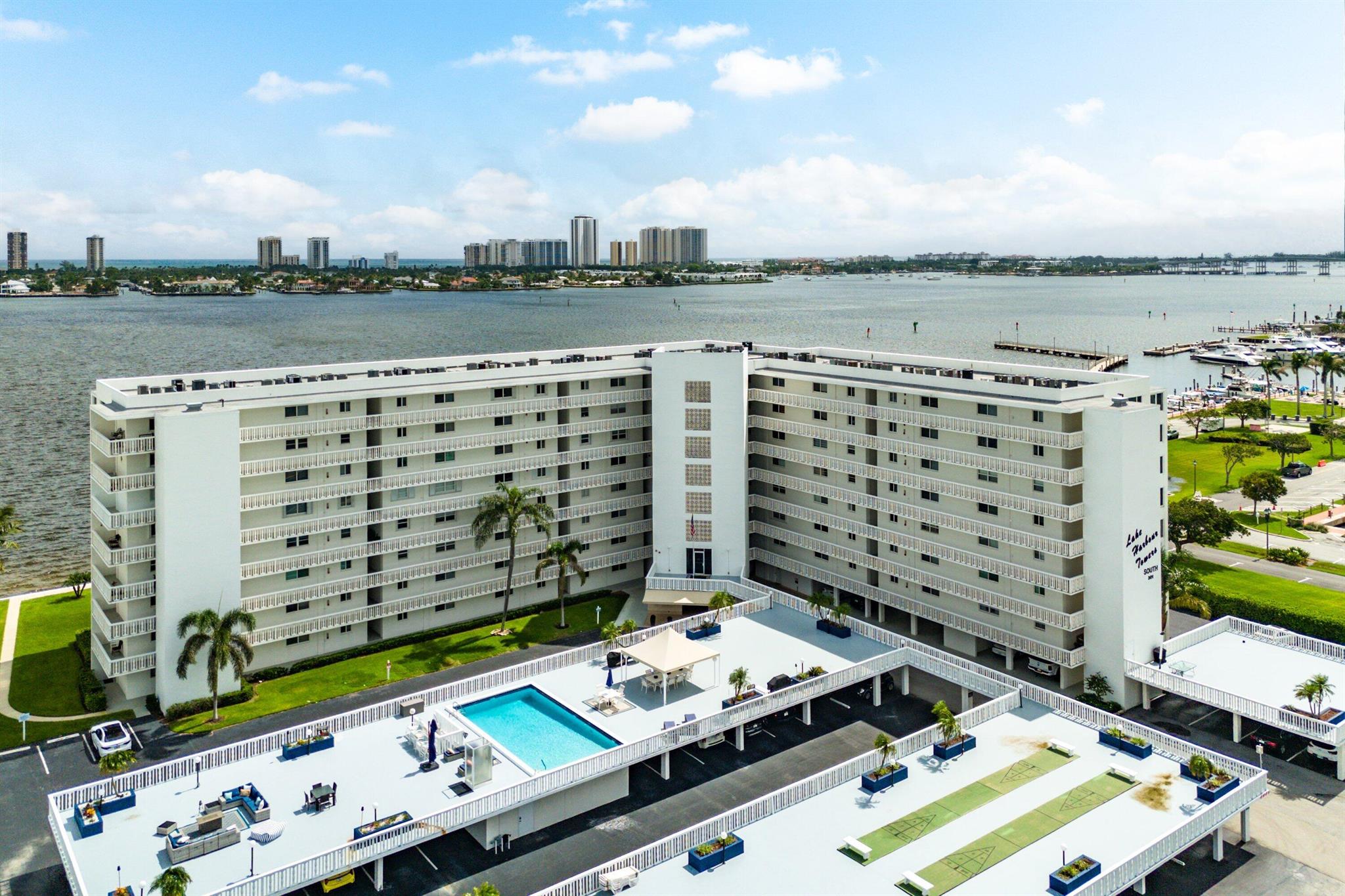 LAKE HARBOUR TOWERS CONDO - Residential Lease