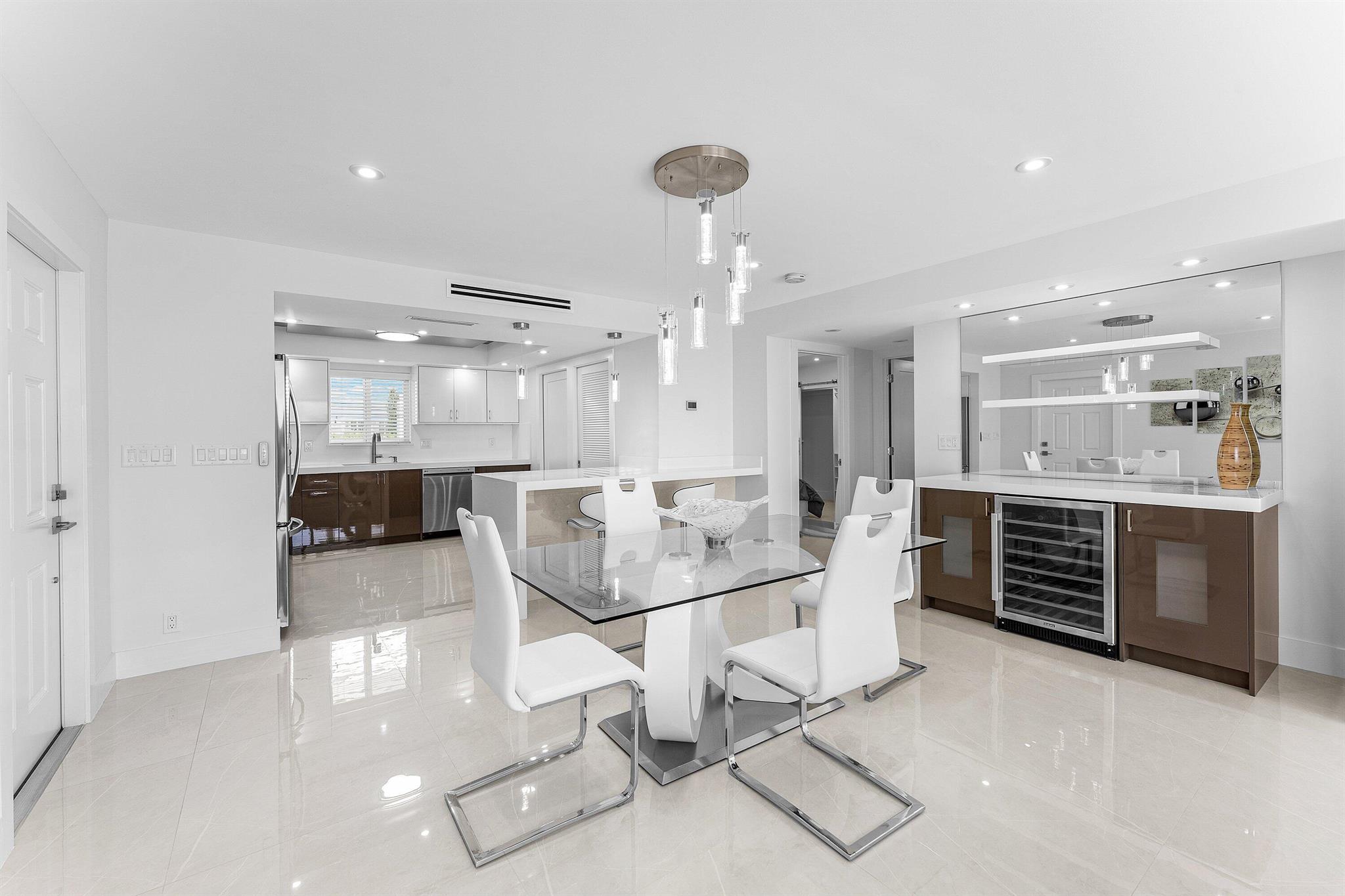 LAKE HARBOUR TOWERS CONDO - Residential Lease