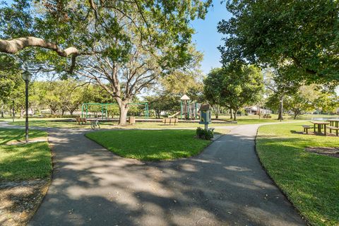 Tiny photo for 6040 NW 96th Way, Parkland, FL 33076 (MLS # B26011115)