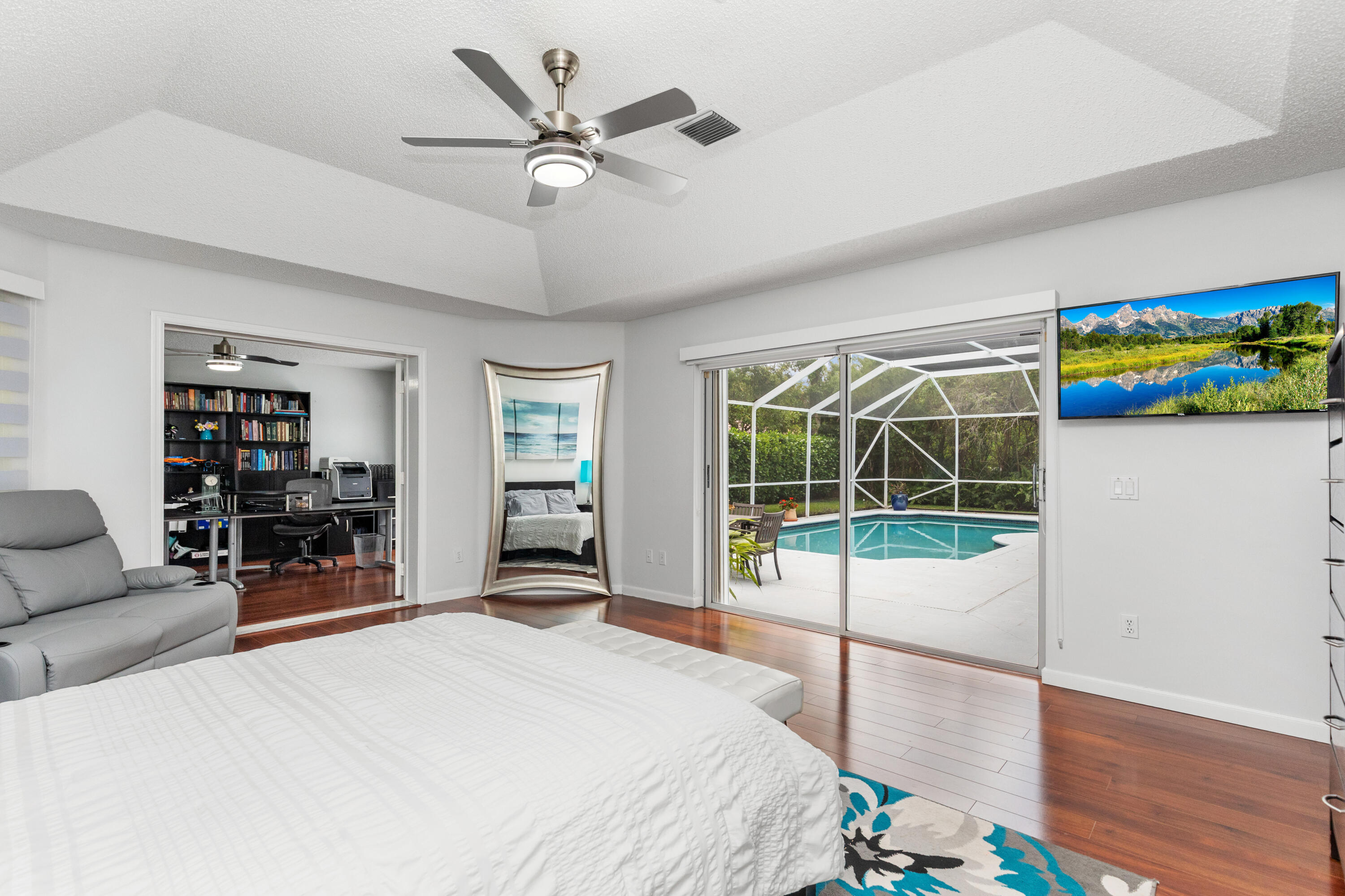 LANDINGS OF PARKLAND - Residential