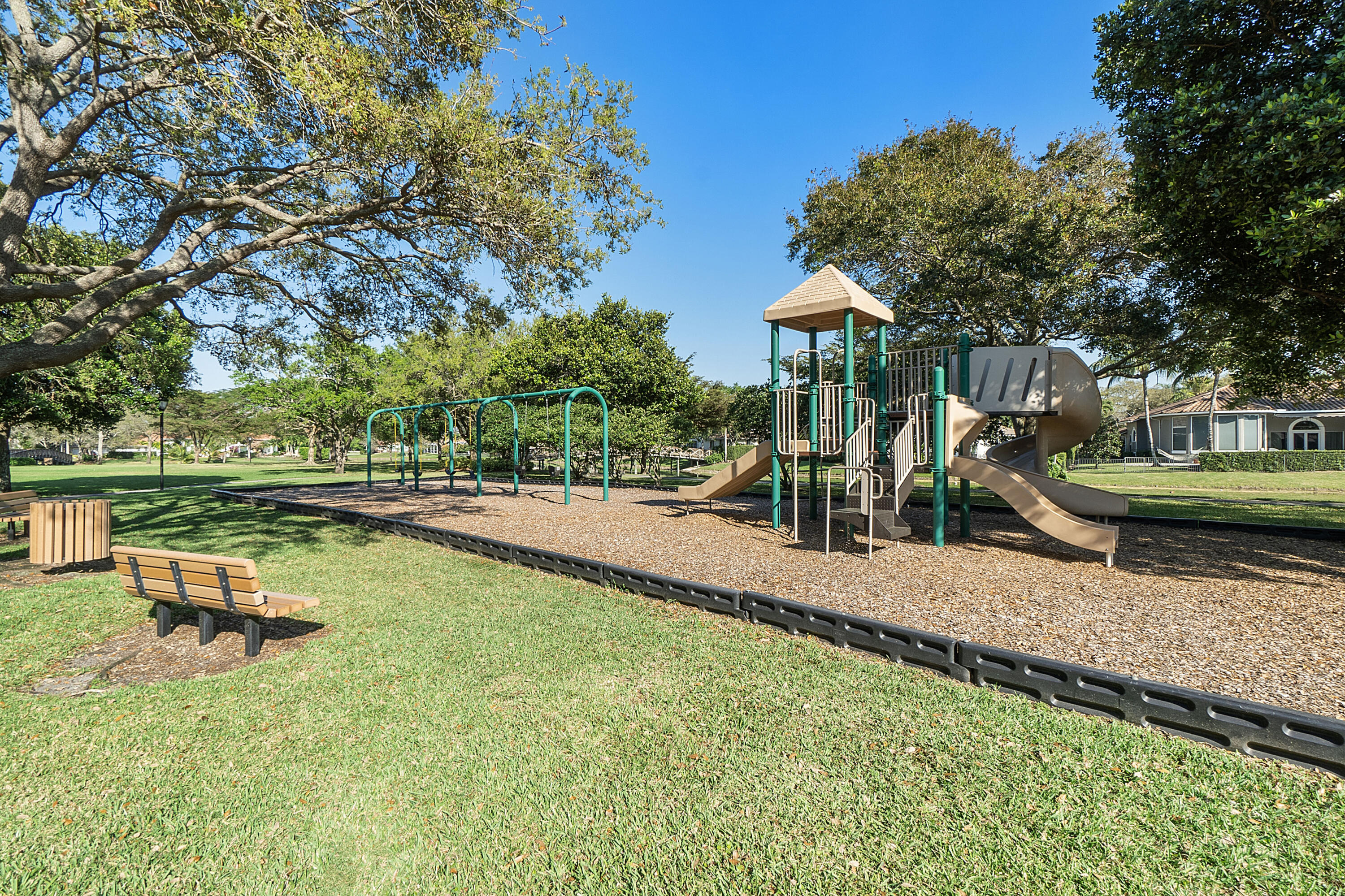 LANDINGS OF PARKLAND - Residential