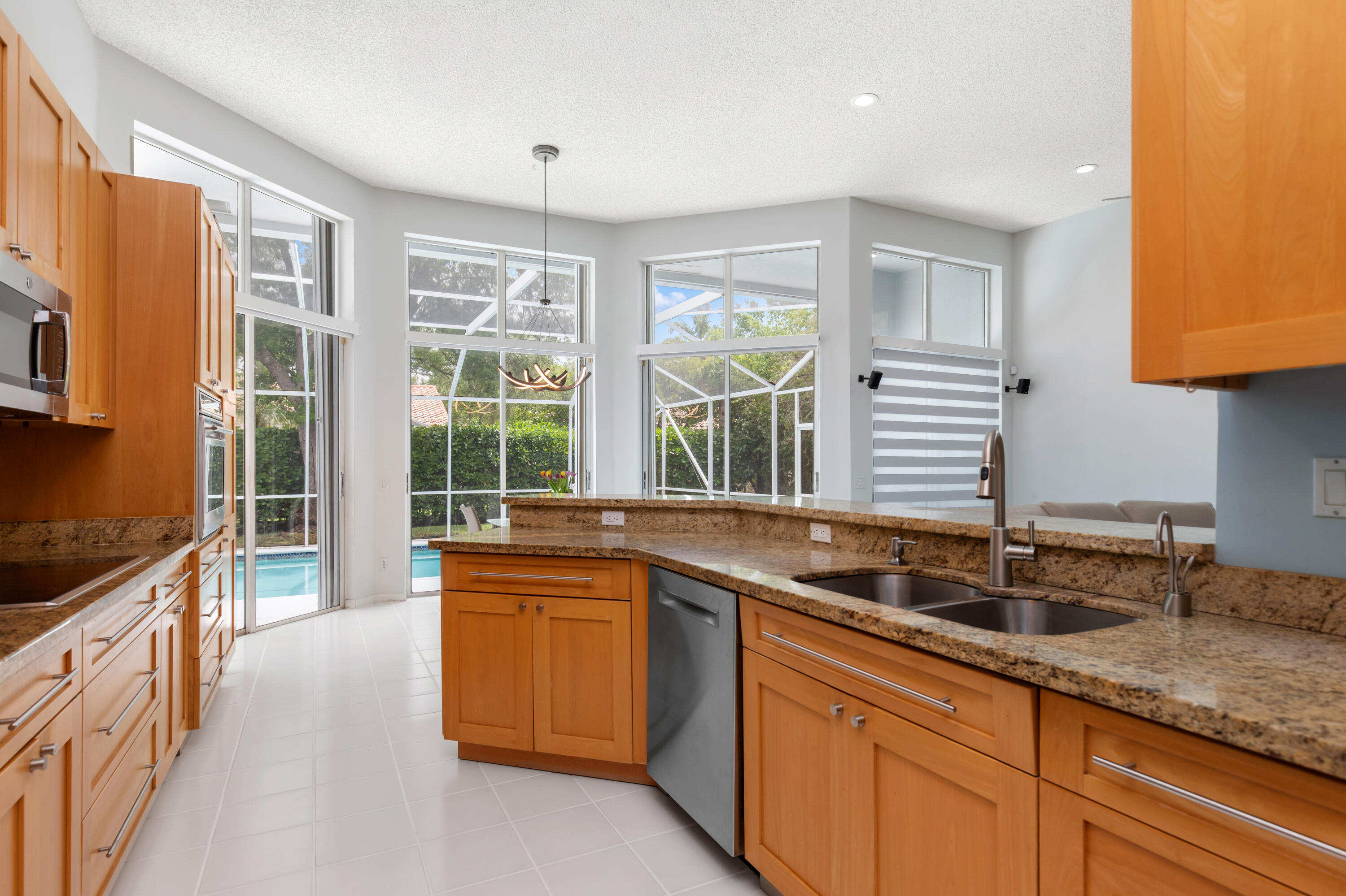 LANDINGS OF PARKLAND - Residential