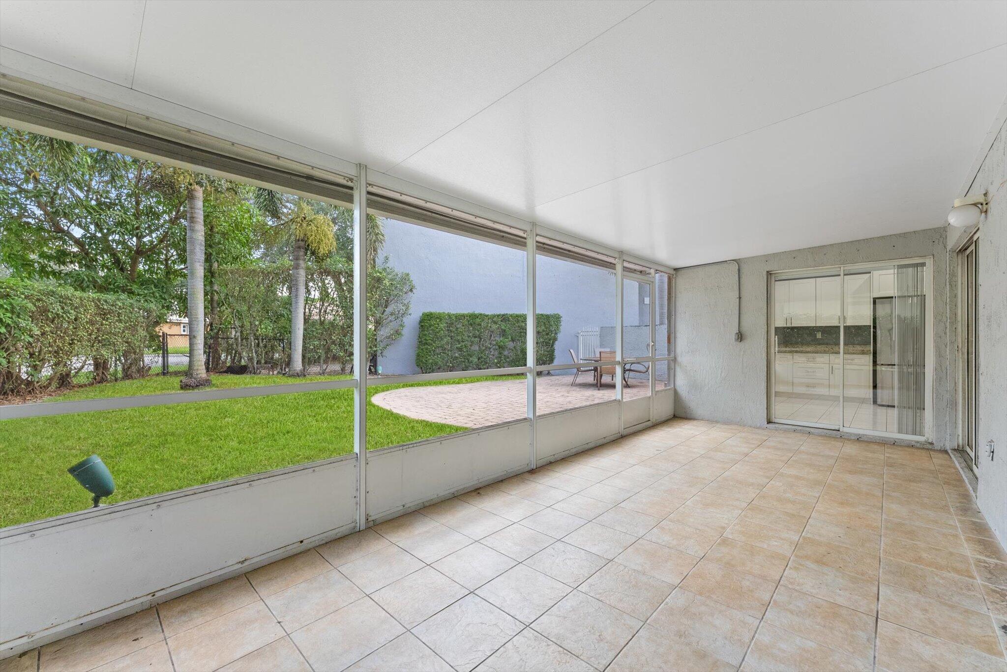 REGENCY LAKES AT COCONUT - Residential