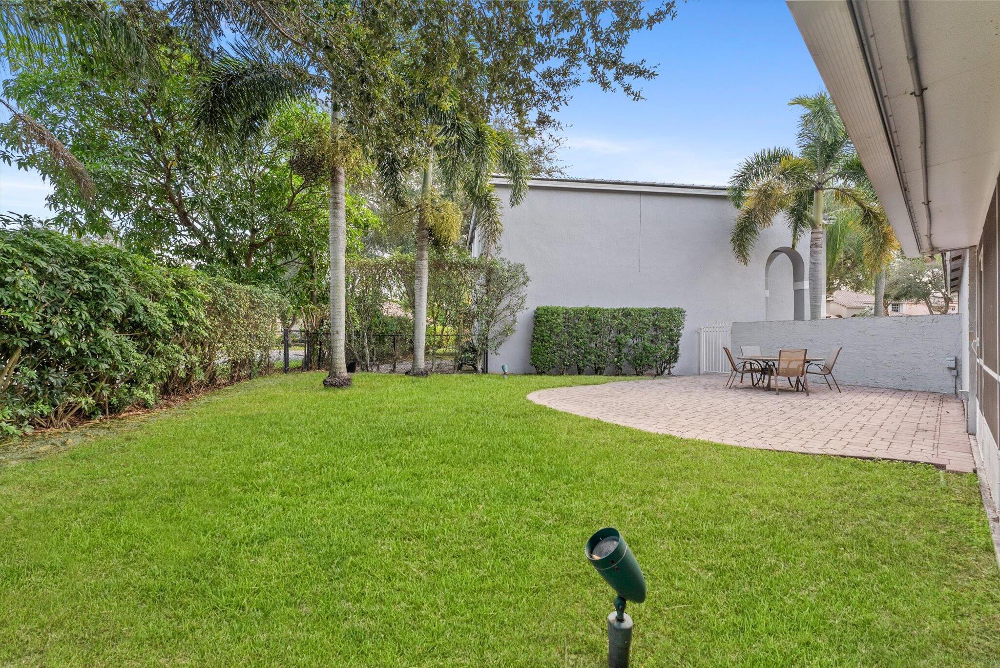 REGENCY LAKES AT COCONUT - Residential