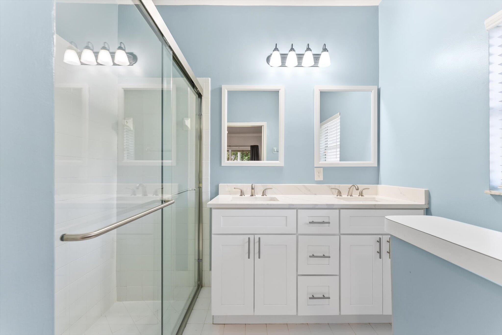 REGENCY LAKES AT COCONUT - Residential