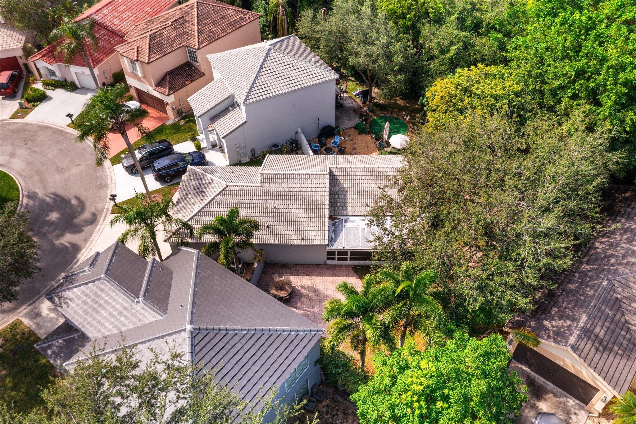 REGENCY LAKES AT COCONUT - Residential