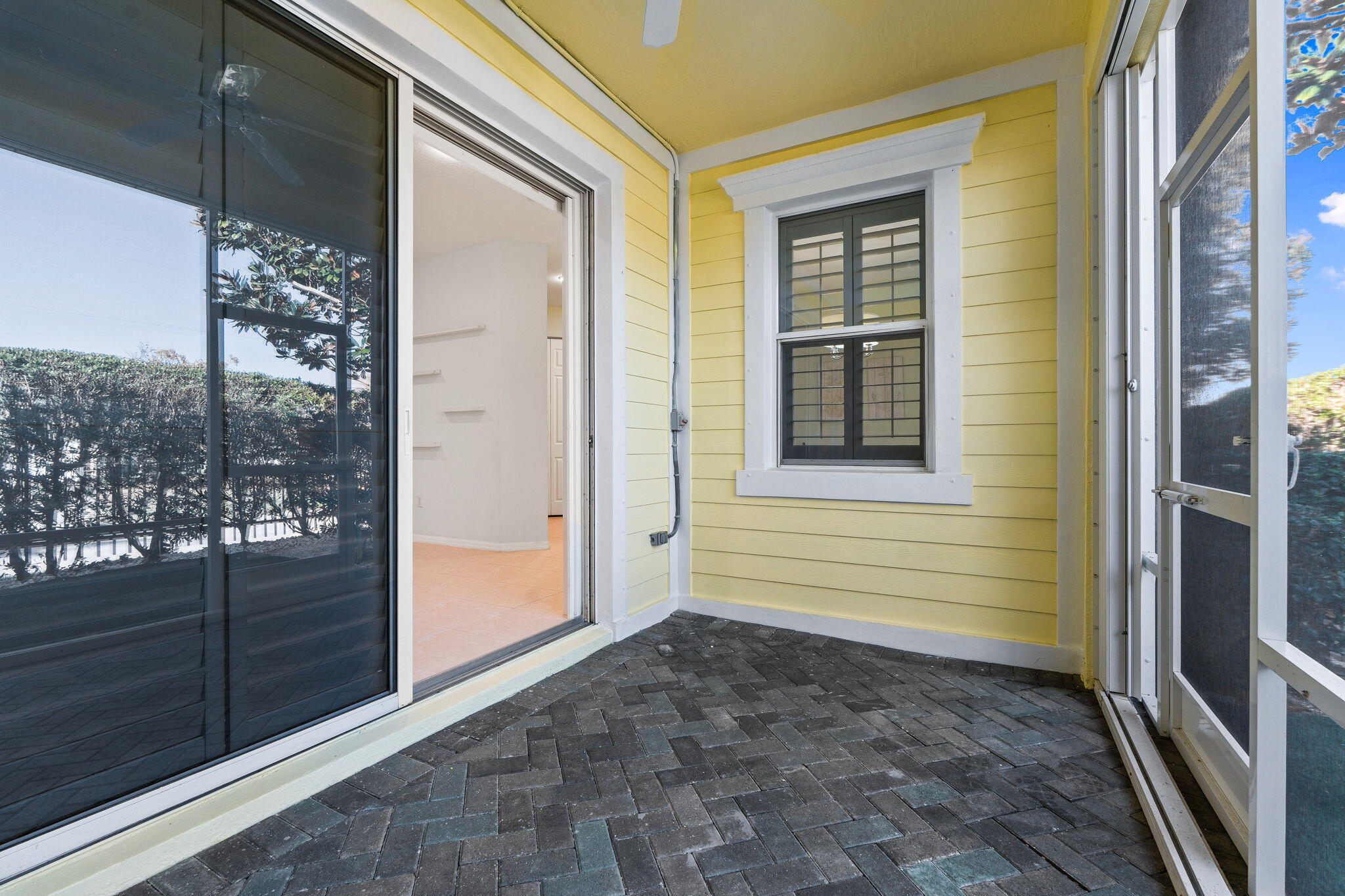 MARINER BAY - Residential Lease