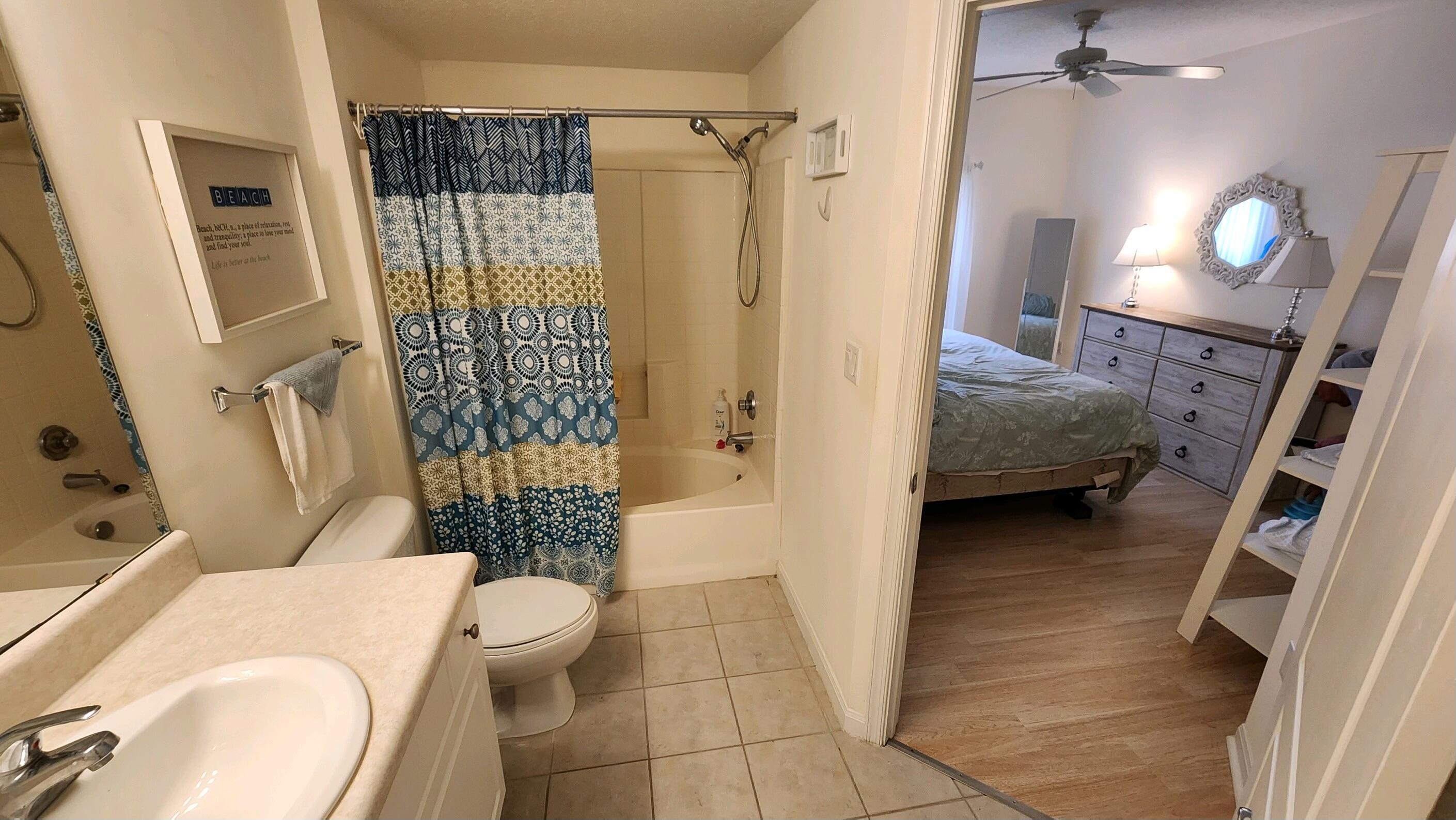 5090 Fairways Circle H202