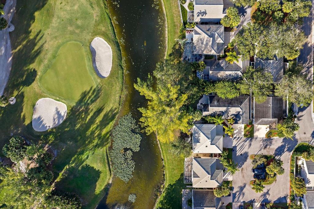 Photo of 11 Admirals Court, Palm Beach Gardens, FL 33418 (MLS # R11153621)