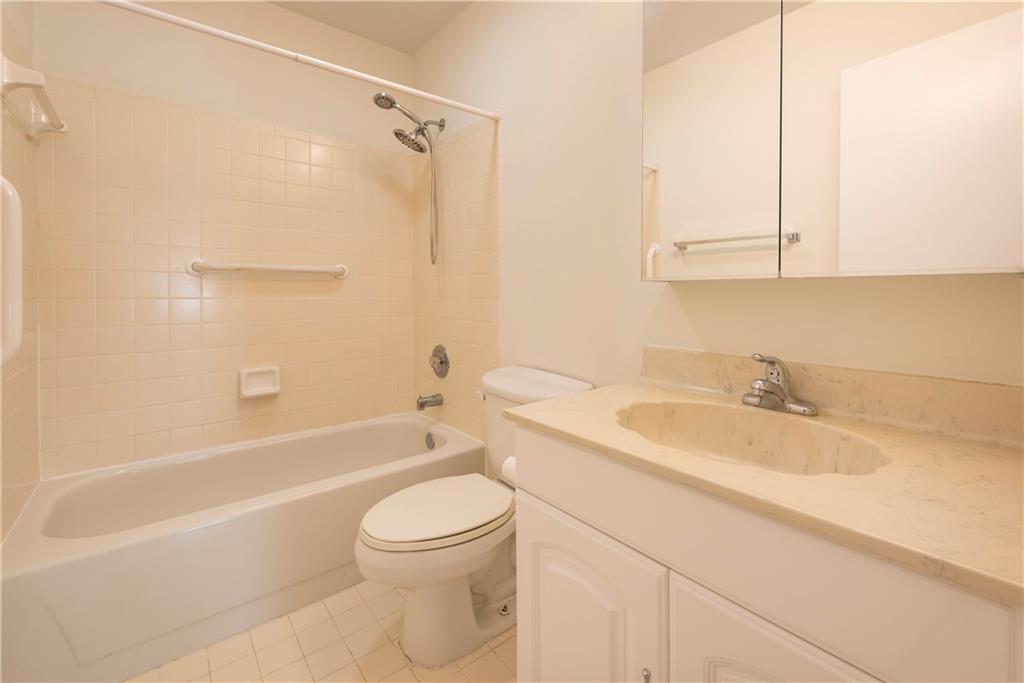 Jacaranda Prcl 608 123-15 - Residential Lease