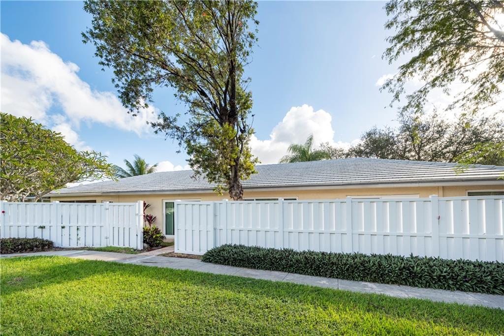 Jacaranda Prcl 608 123-15 - Residential Lease