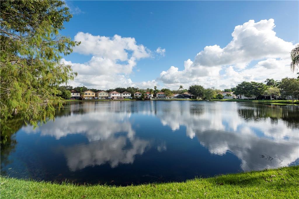 Jacaranda Prcl 608 123-15 - Residential Lease