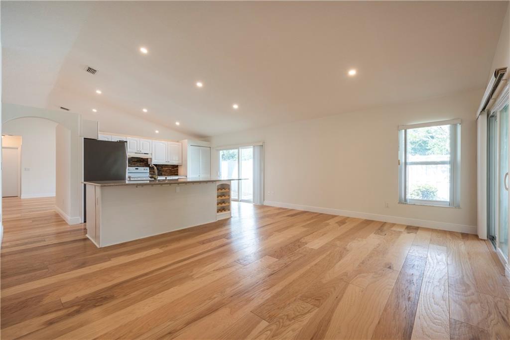 Jacaranda Prcl 608 123-15 - Residential Lease