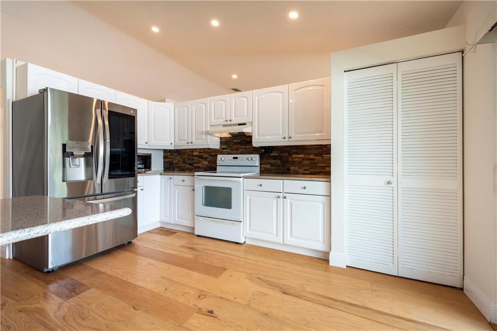 Jacaranda Prcl 608 123-15 - Residential Lease